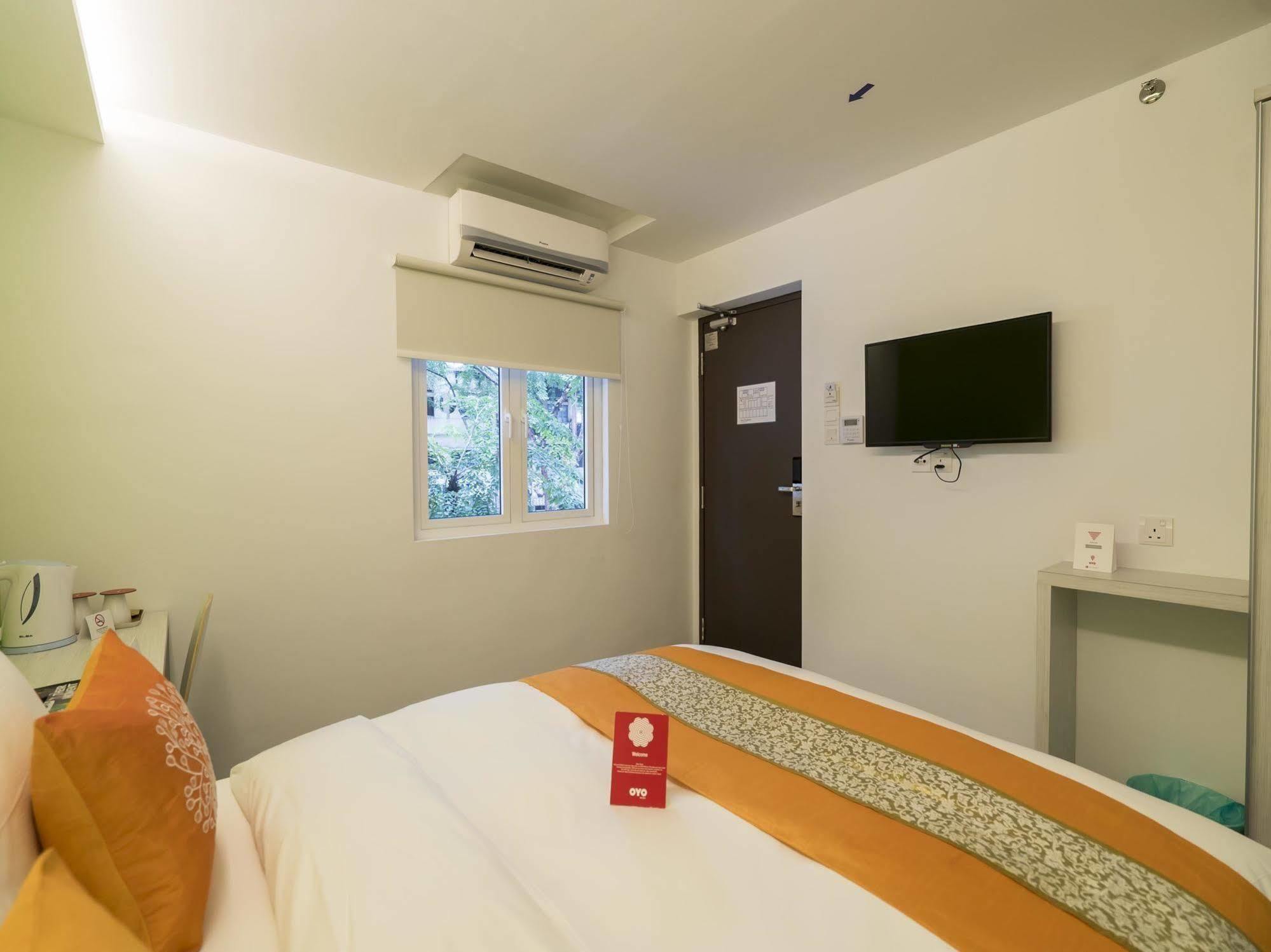 Swing & Pillows - Kl Cheras Maluri Kuala Lumpur